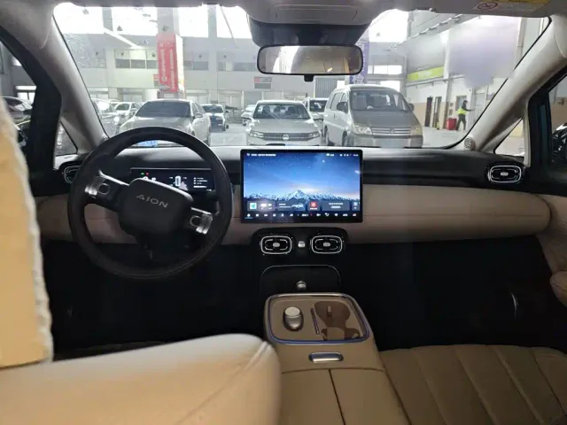 GAC Aion UT — Фото автомобиля 5