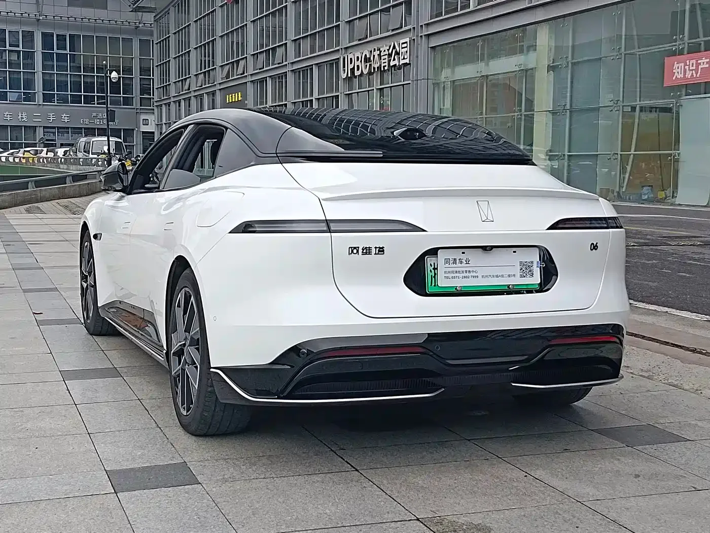 Avatr Avatr 06 2025 Ultra Pure Electric Edition — Фото автомобиля 6