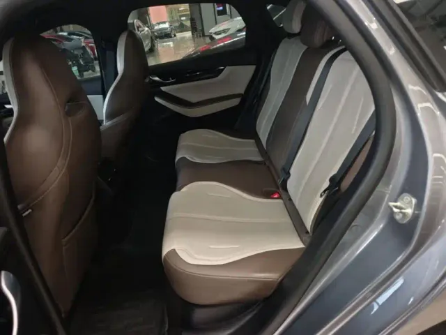 BYD Qin PLUS — Фото автомобиля 16