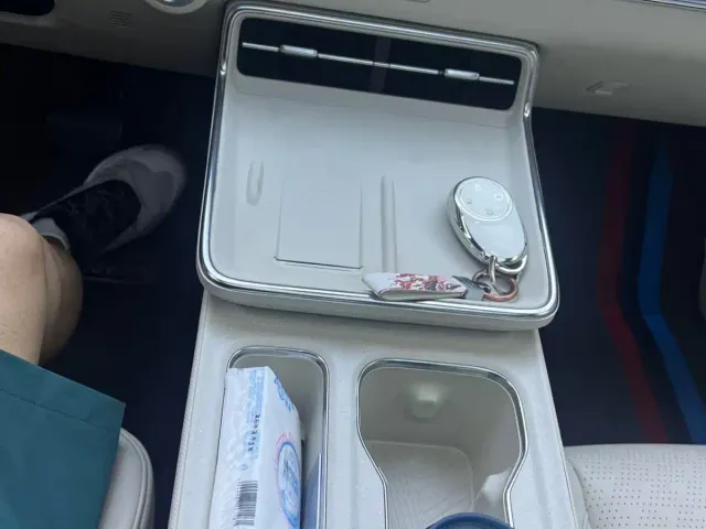 Toyota BoZhi 3X — Фото автомобиля 12