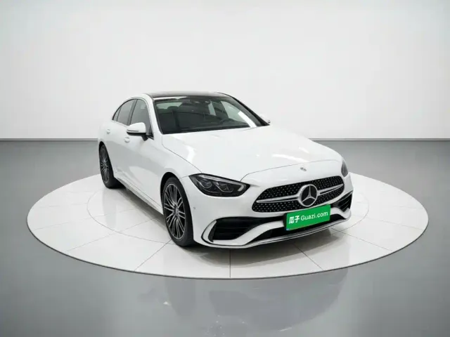 Mercedes-Benz C-Class — Фото автомобиля 3