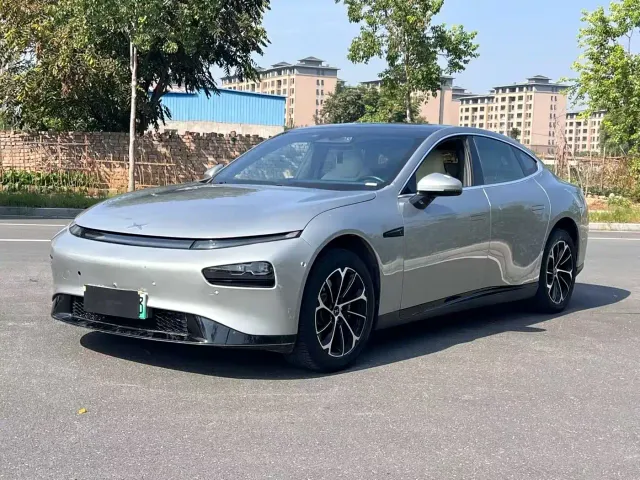 Xpeng P7 — Фото автомобиля 2
