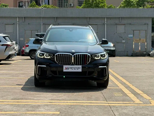 BMW X5 — Фото автомобиля 3
