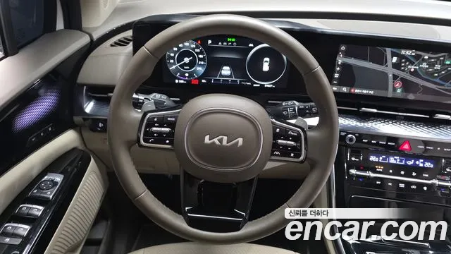 Kia Carnival 4th Gen — Фото автомобиля 13