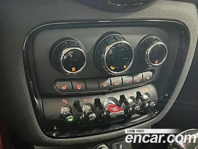 MINI Clubman — Фото автомобиля 17
