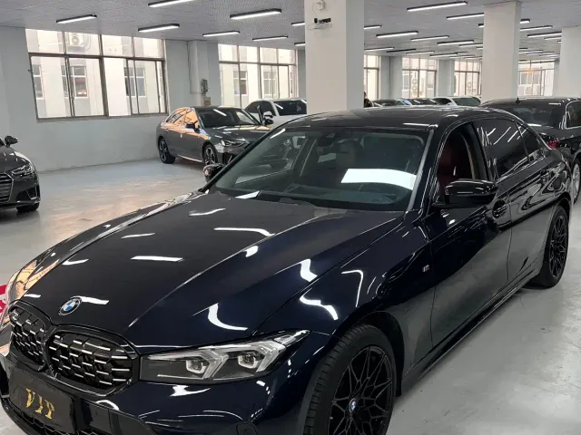 Фотография автомобиля — BMW 3 Series