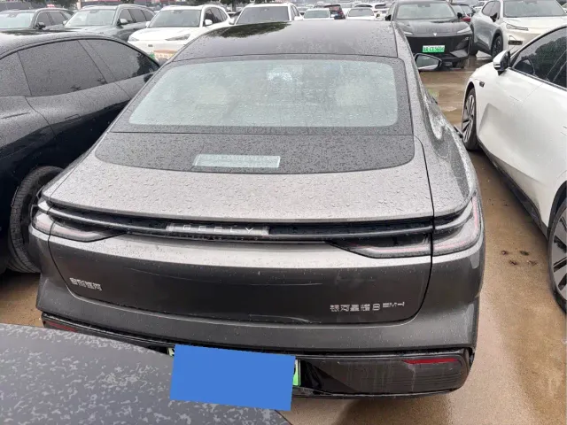 Geely Galaxy Xingyao 8 — Фото автомобиля 8