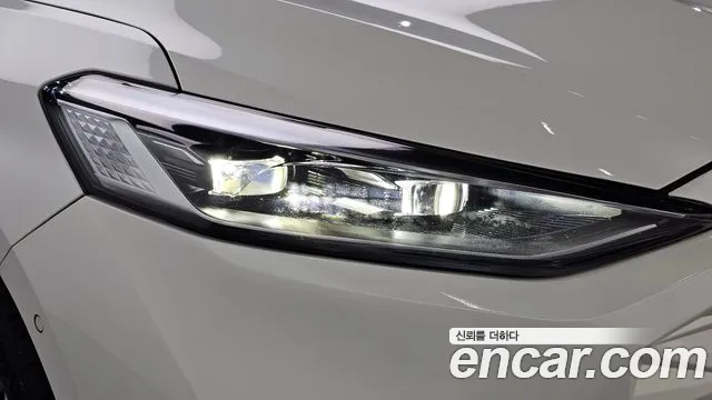 Kia K8 Hybrid — Фото автомобиля 7