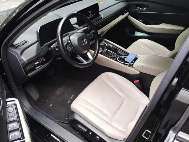 Honda Accord — Фото автомобиля 9