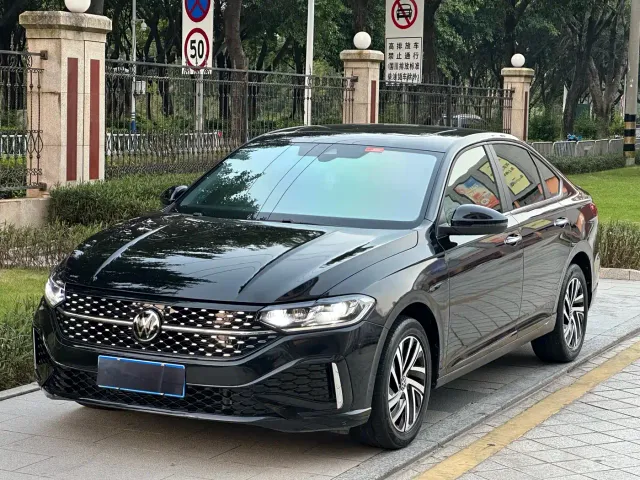 Фотография автомобиля — Volkswagen Lavida