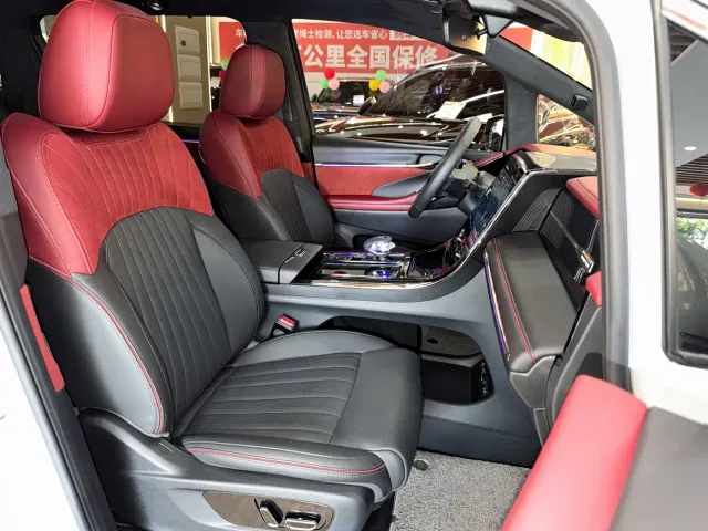 GAC Trumpchi M8 — Фото автомобиля 14