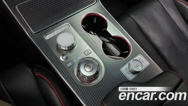 Genesis GV80 — Фото автомобиля 7