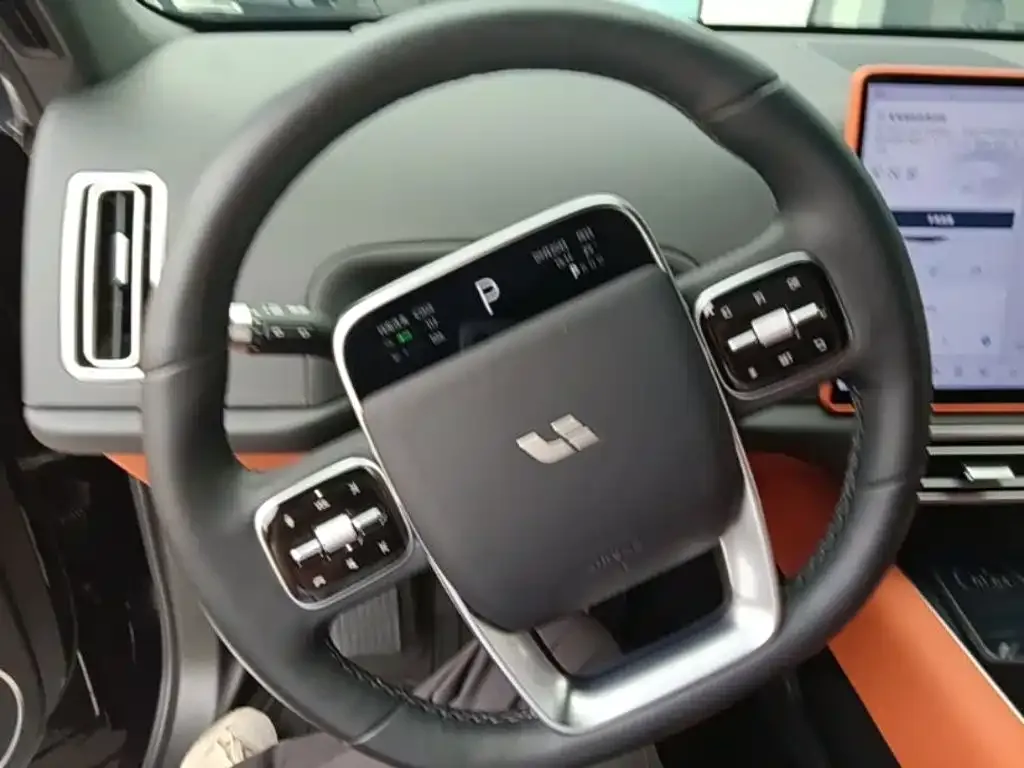 Li Auto Li Auto L6 2024 Pro — Фото автомобиля 10