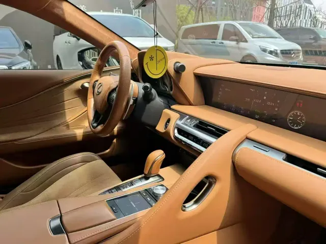 Lexus LC — Фото автомобиля 9