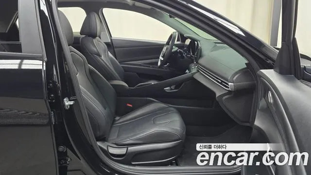 Hyundai AVANTE Avante (CN7) — Фото автомобиля 26