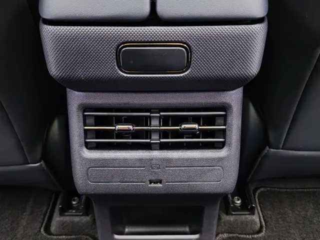 Toyota BoZhi 3X — Фото автомобиля 22