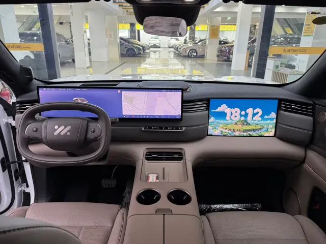 IM Motors LS8 — Фото автомобиля 10