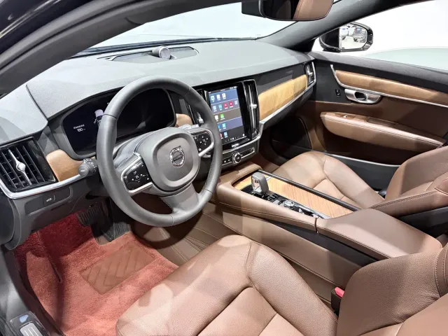 Volvo S90 — Фото автомобиля 10