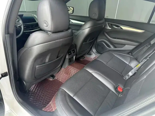 Cadillac CT5 — Фото автомобиля 10