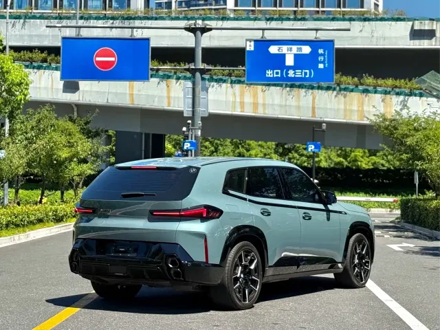 BMW XM — Фото автомобиля 7