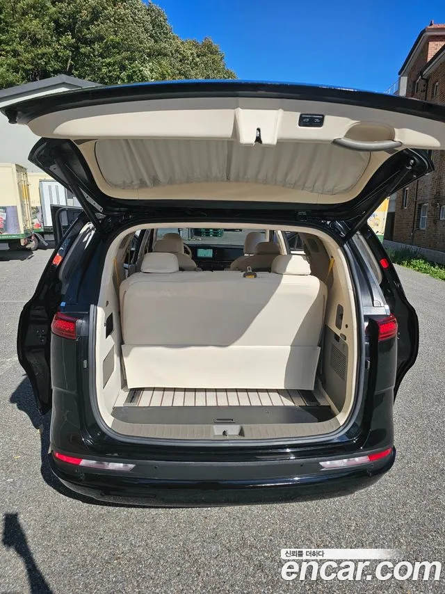 Kia Carnival 4th Gen — Фото автомобиля 17