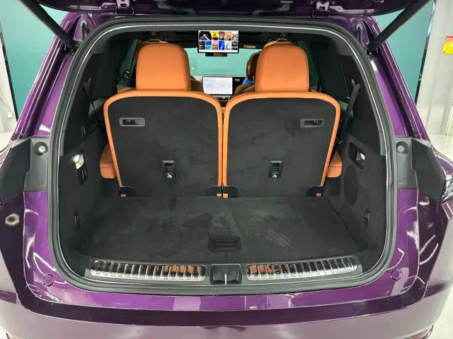 Li Auto L9 — Фото автомобиля 21