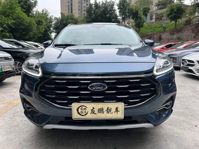 Ford Ford Escape 2020 EcoBoost 245 2WD Premium Edition — Фото автомобиля 2