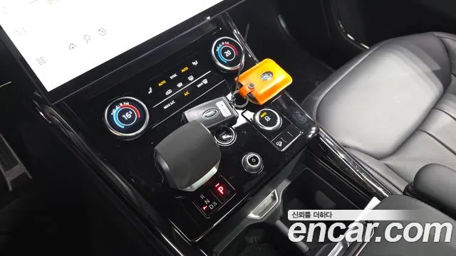 Land Rover Range Rover Sport — Фото автомобиля 8