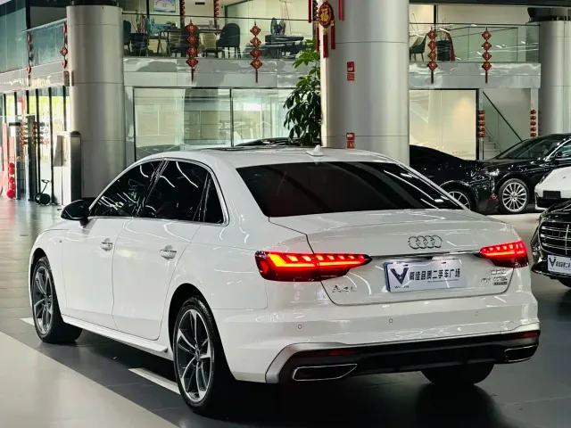Audi A4L — Фото автомобиля 7
