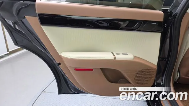 Hyundai Grandeur GN7 — Фото автомобиля 14