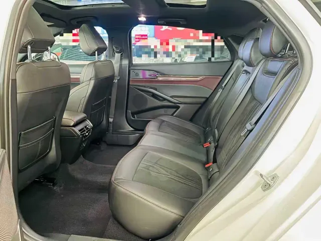 Ford Mondeo — Фото автомобиля 9