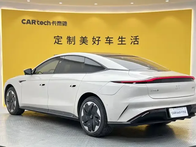 IM Motors L7 — Фото автомобиля 4