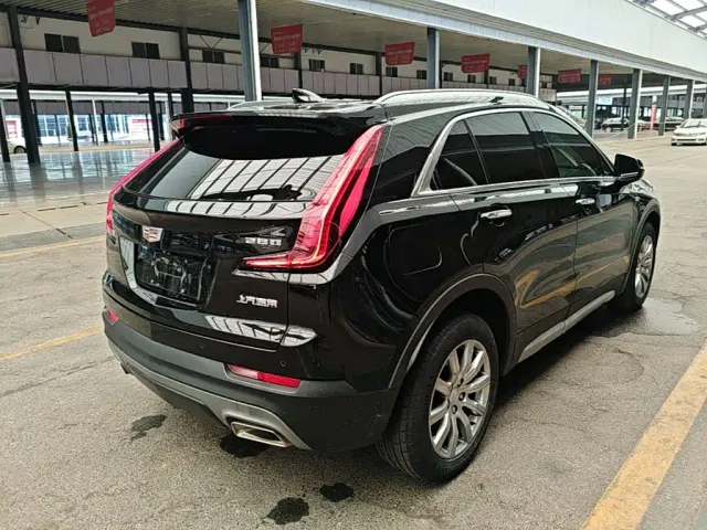 Cadillac XT4 — Фото автомобиля 6