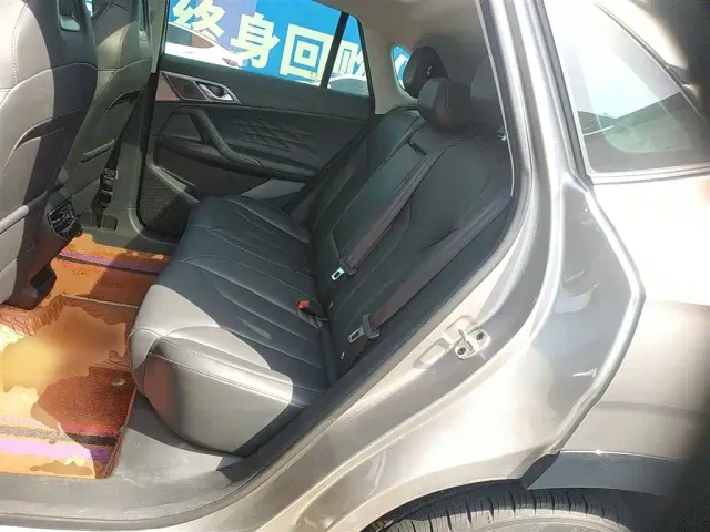 Roewe RX5 — Фото автомобиля 16