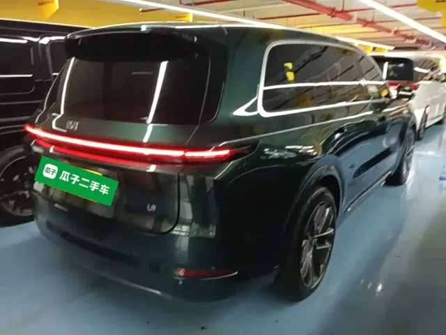 Li Auto L9 — Фото автомобиля 6