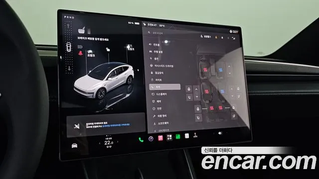 Tesla Model Y — Фото автомобиля 24