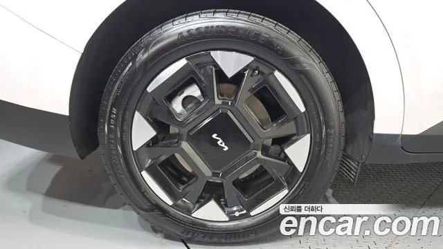 Kia Carnival — Фото автомобиля 5