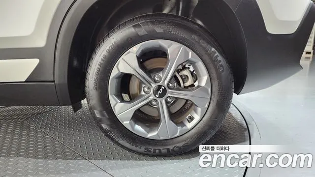 Kia Seltos Бензин 1.6 турбо 2WD — Фото автомобиля 21