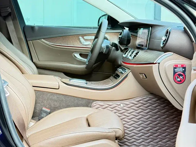 Mercedes-Benz E-Class — Фото автомобиля 15