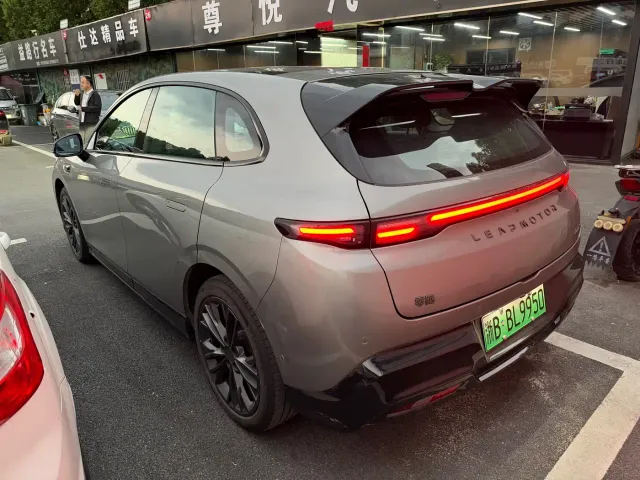 Leapmotor Lafa 5 — Фото автомобиля 7