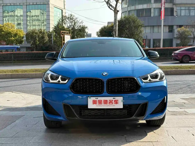 BMW X2 — Фото автомобиля 2