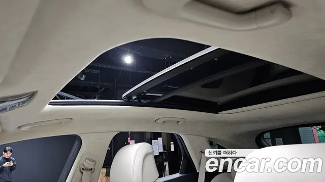 Genesis GV70 — Фото автомобиля 19