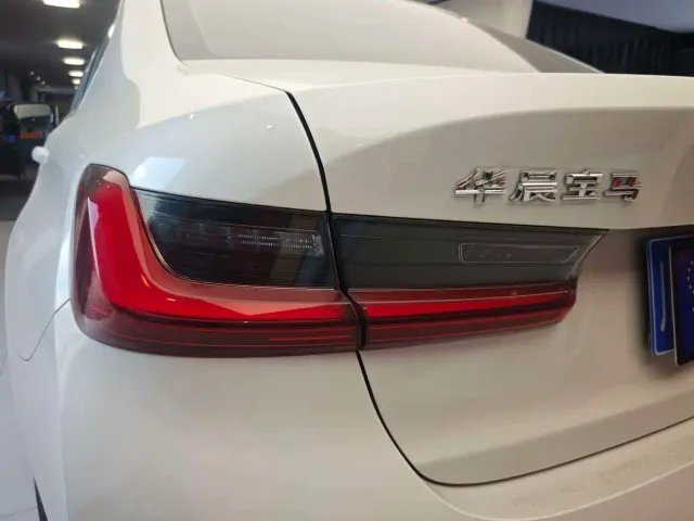 BMW 3 Series — Фото автомобиля 16