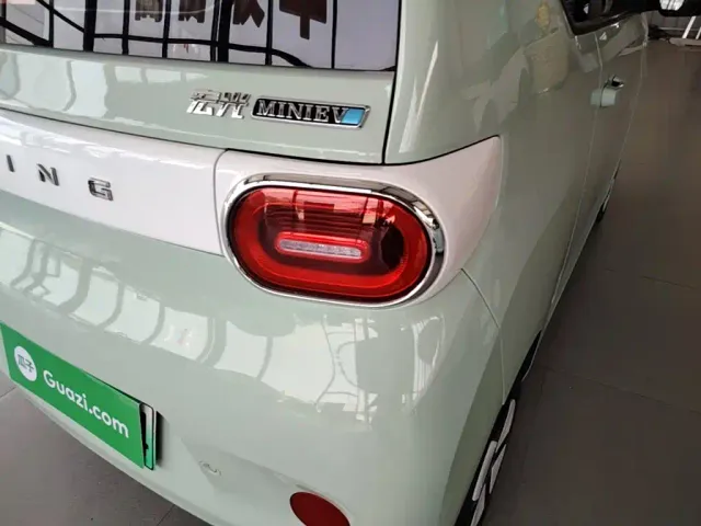 Wuling Hongguang Mini EV — Фото автомобиля 7
