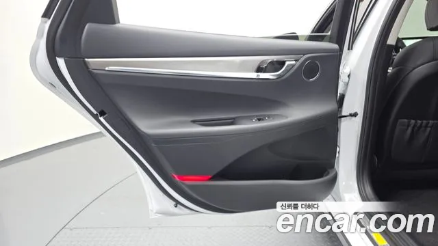 Hyundai Grandeur New — Фото автомобиля 14