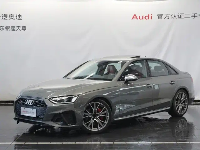 Фотография автомобиля — Audi S4