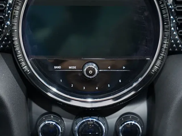 MINI Hatch — Фото автомобиля 9