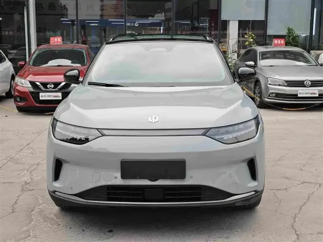 Leapmotor C11 — Фото автомобиля 2
