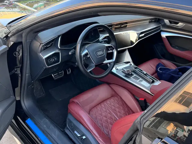 Audi A7L — Фото автомобиля 2