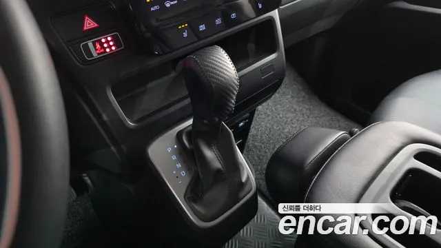 Hyundai Staria — Фото автомобиля 12